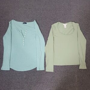Gap H&M Size M Long Sleeve Tops Lot of 2 Mint Sage Green Henley Scoop Neck